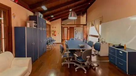 Casa · 4 dormitórios · no Menino Deus — miniatura 2
