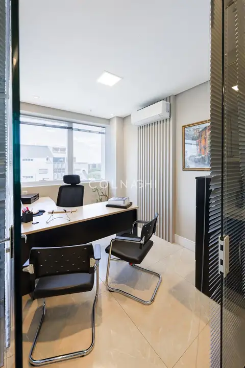 Conjunto Comercial no Mont Serrat — miniatura 5